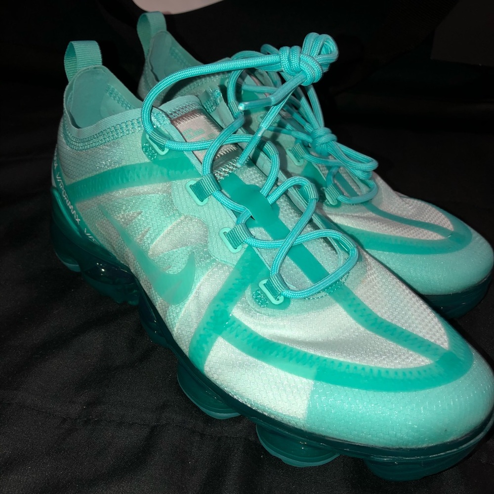 SOLD‼️‼️‼️Women’s Air Vapormax 2019 “Teal tint”. - Picture 7 of 11